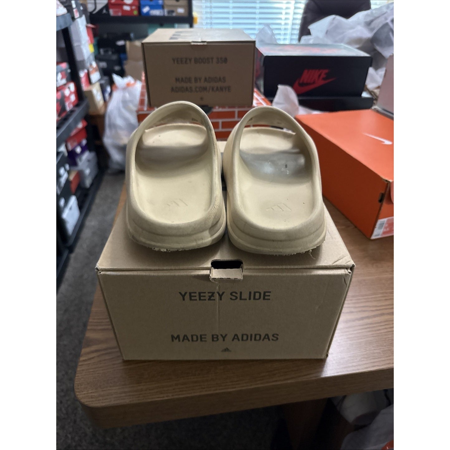 Size 9 - adidas Yeezy Slide Used (Desert Sand) BS341