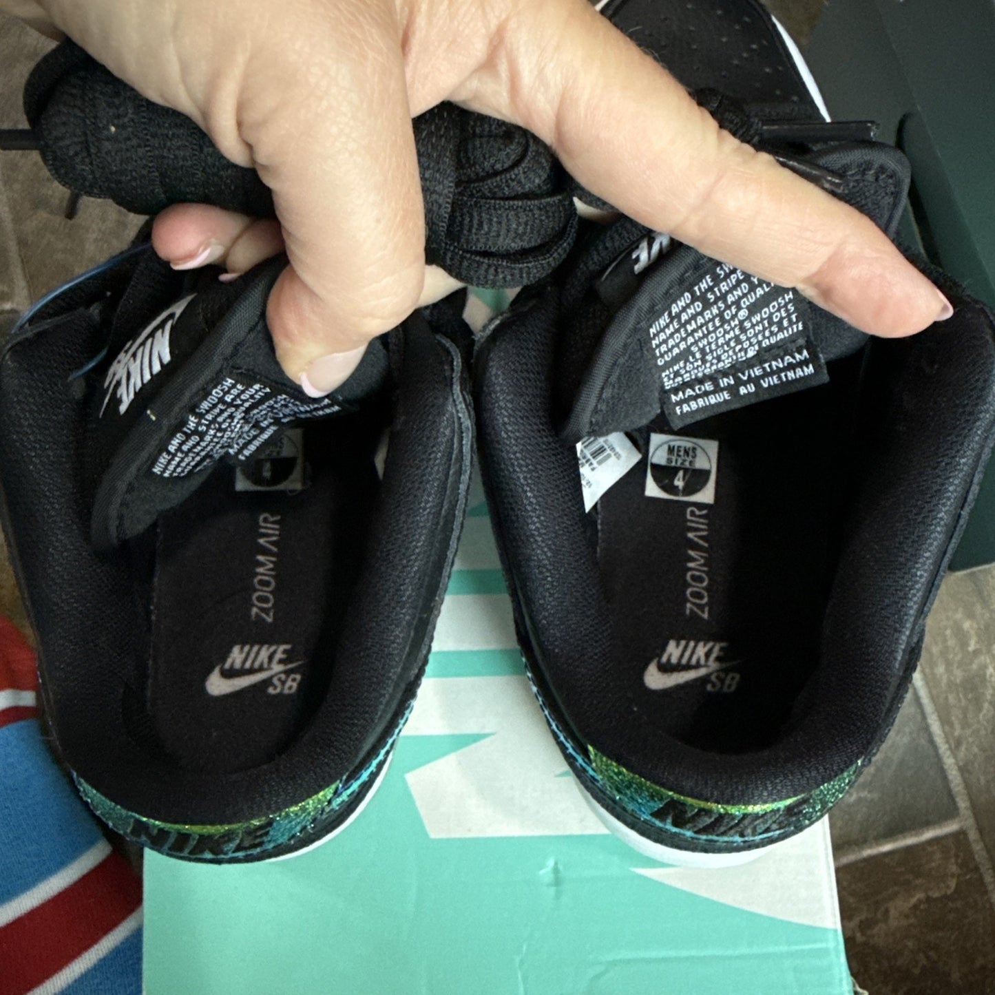 Size 4 - Nike SB Dunk Pro Low Sparkle