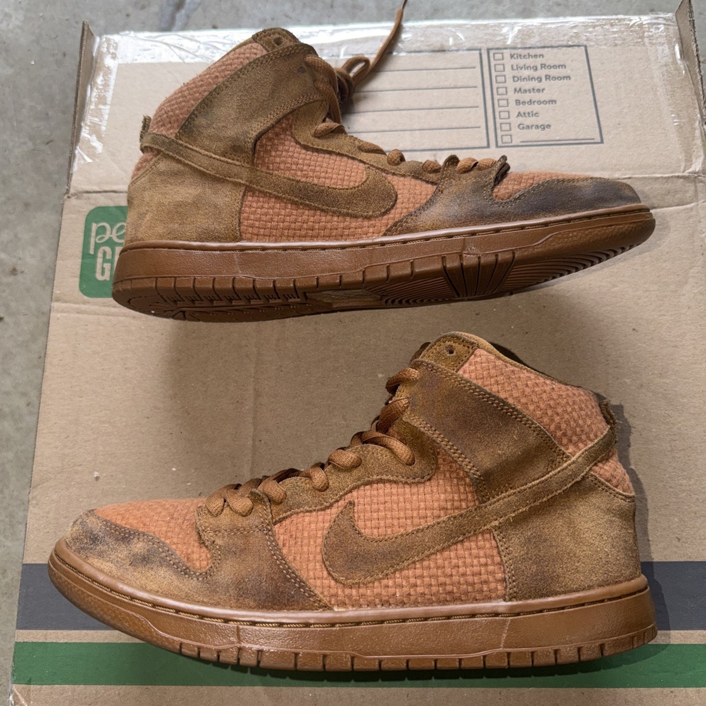 Size 10.5 - Nike Dunk Premium SB High Ale Brown