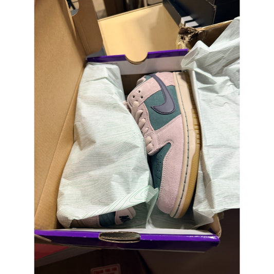 Size 8 - Nike Dunk SB Low Mineral Slate