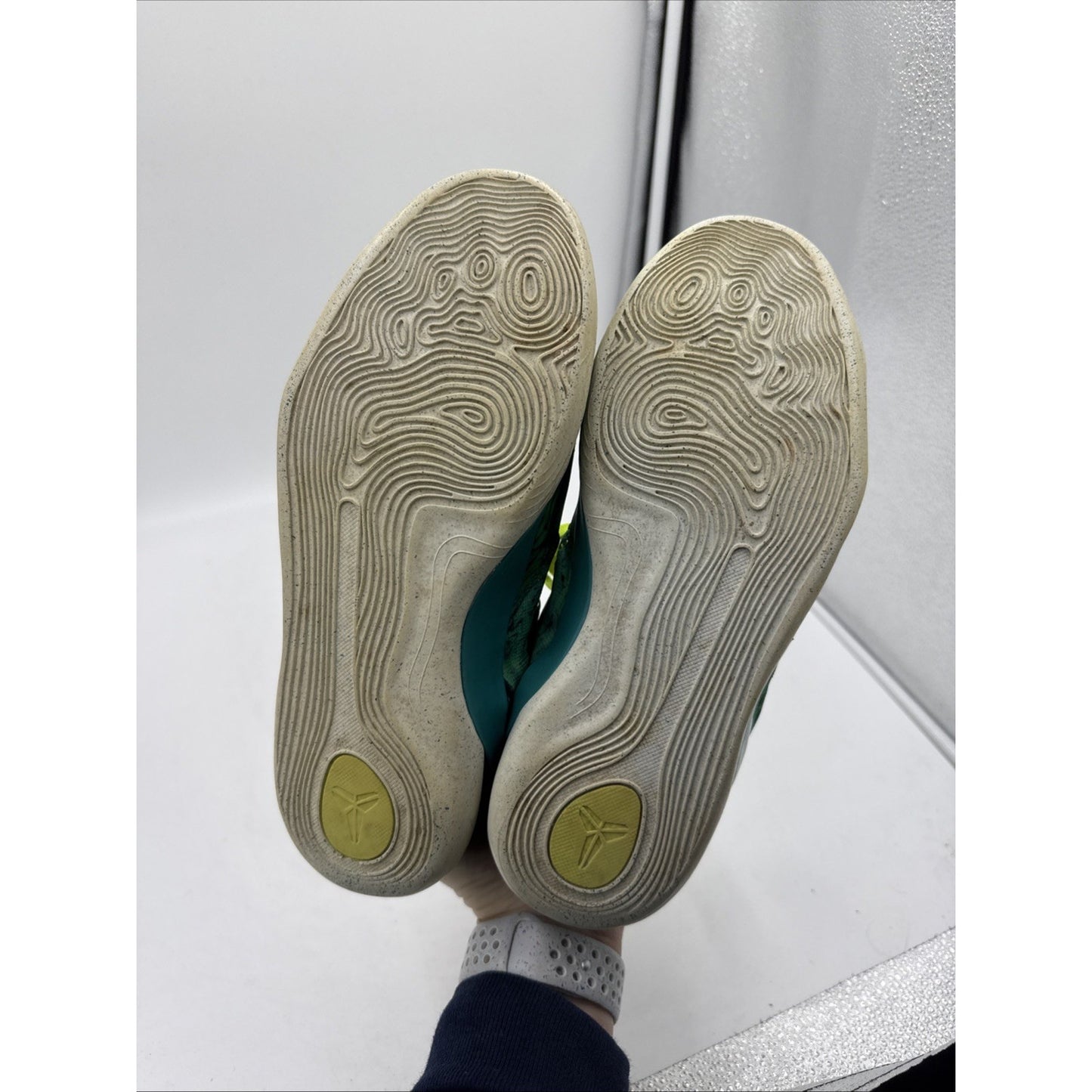 Size 7 (GS) - Nike Kobe 9 EM Low Easter