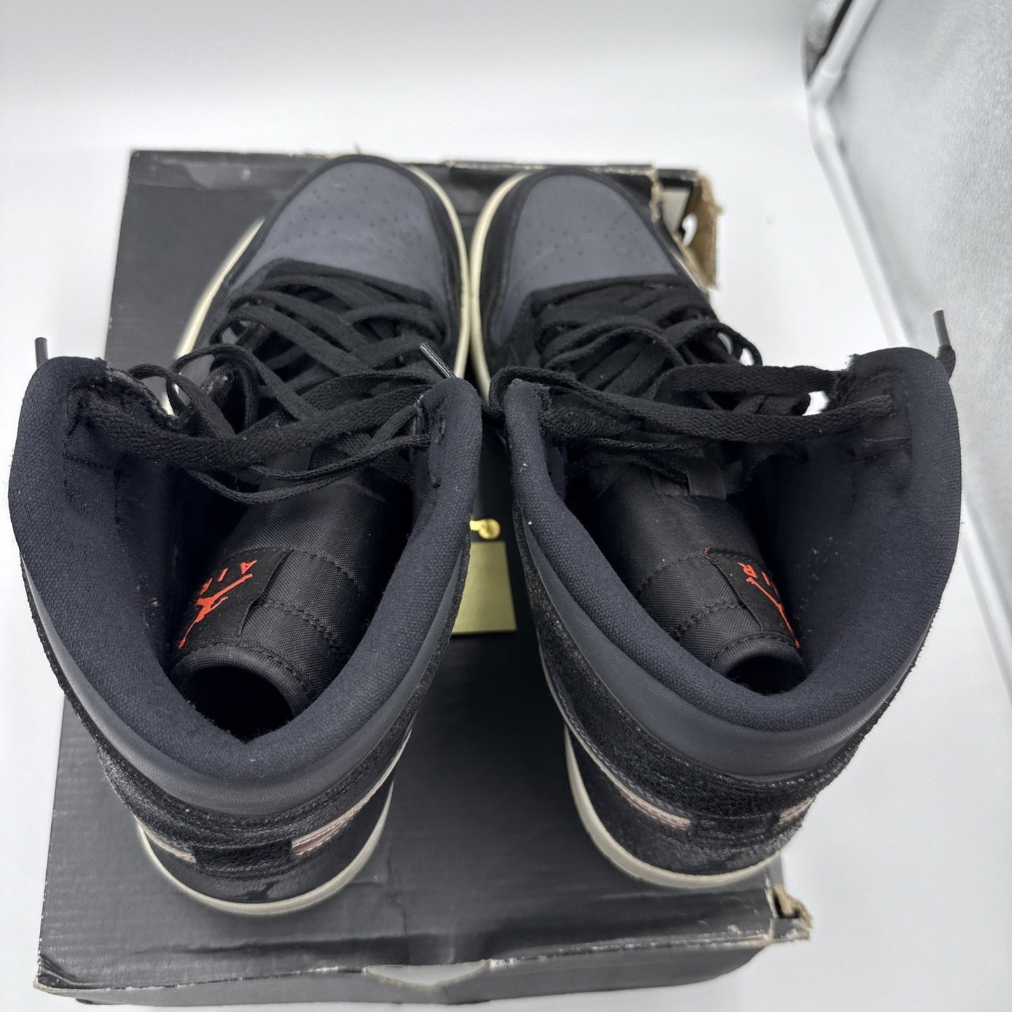 Size 11 - Air Jordan 1 Retro High Bronze Medal BS747