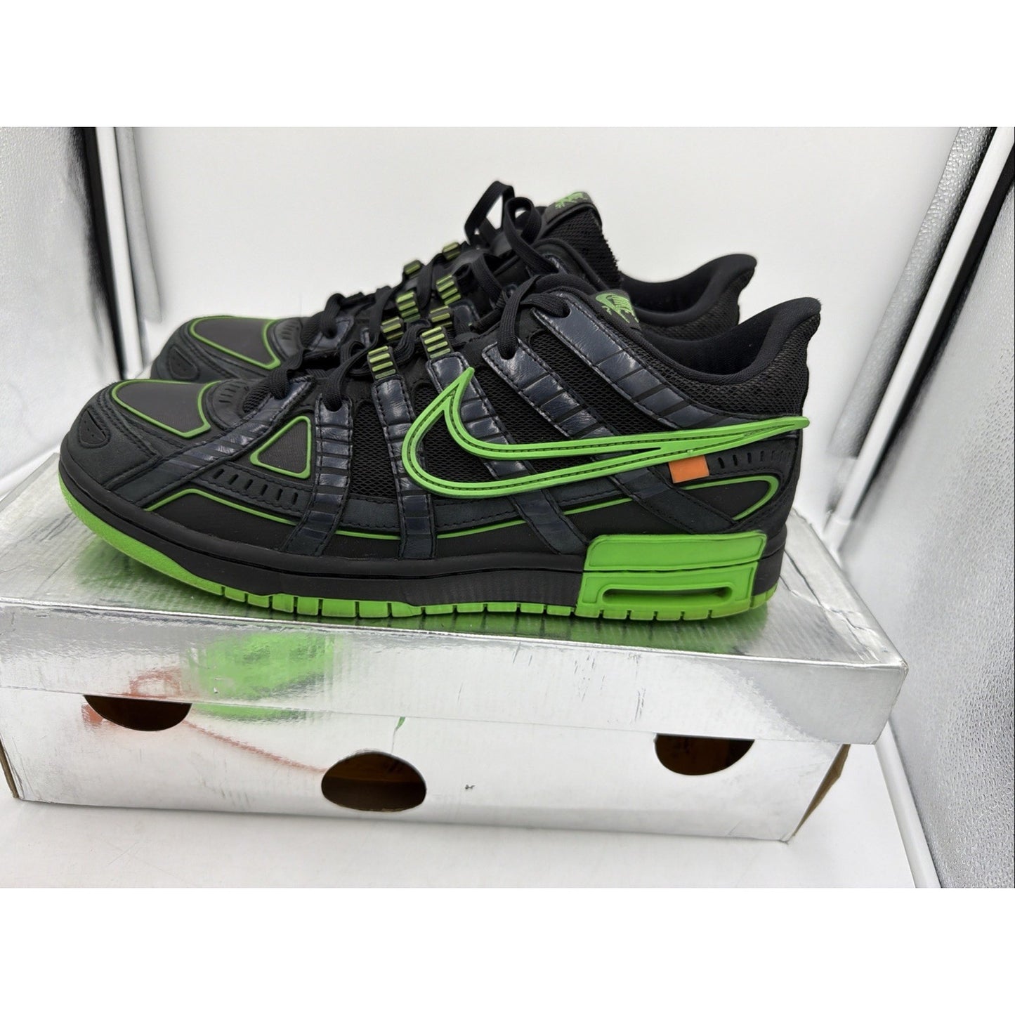 Size 12 - Nike Air Rubber Dunk x Off-White Low Green Strike