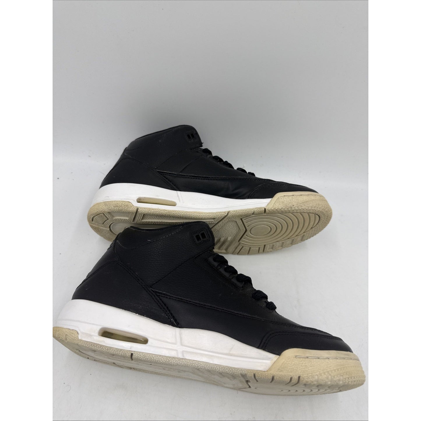 Size 6.5 (GS) - Jordan 3 Retro Mid Cyber Monday