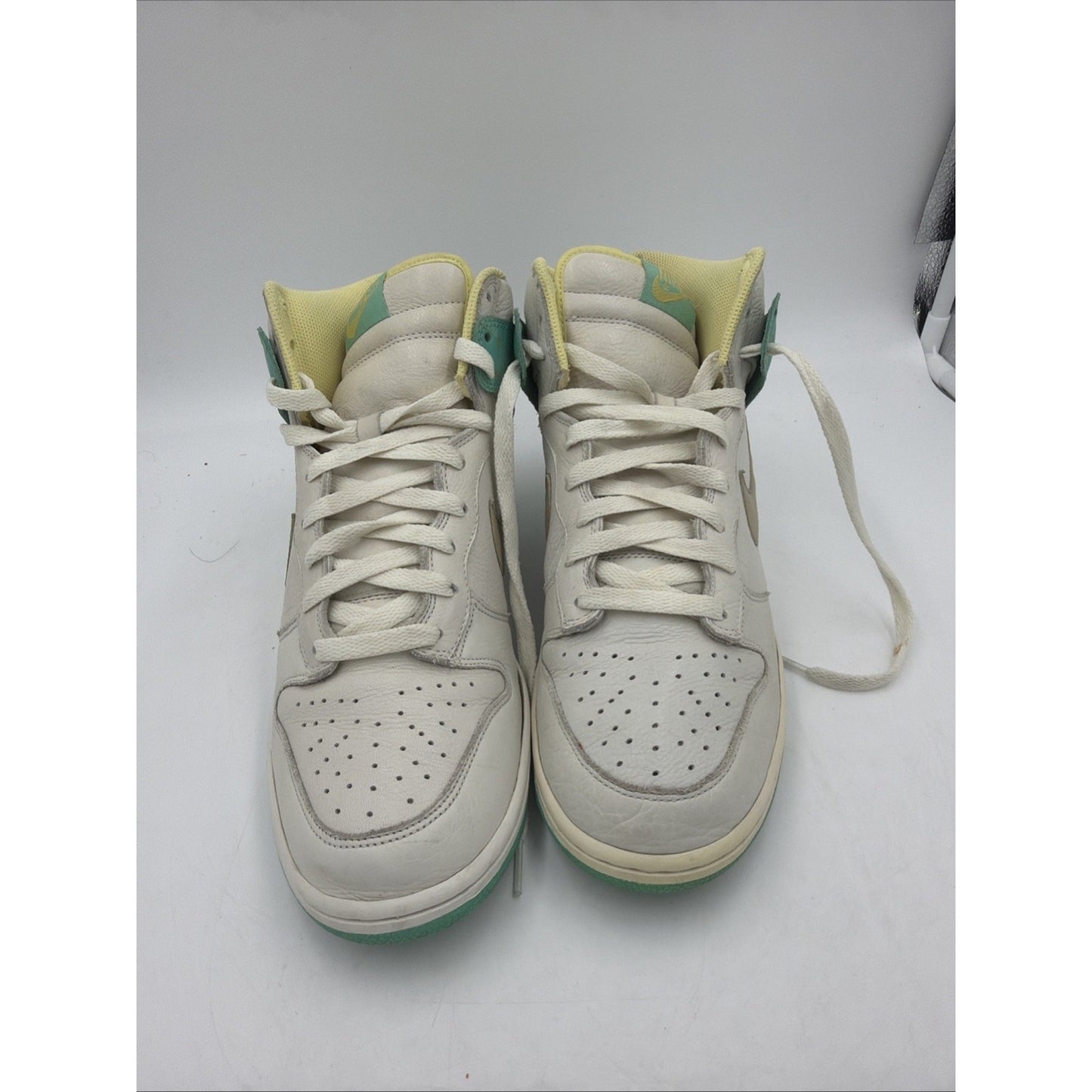 Size 10.5 - Nike Dunk Premium High White 2007