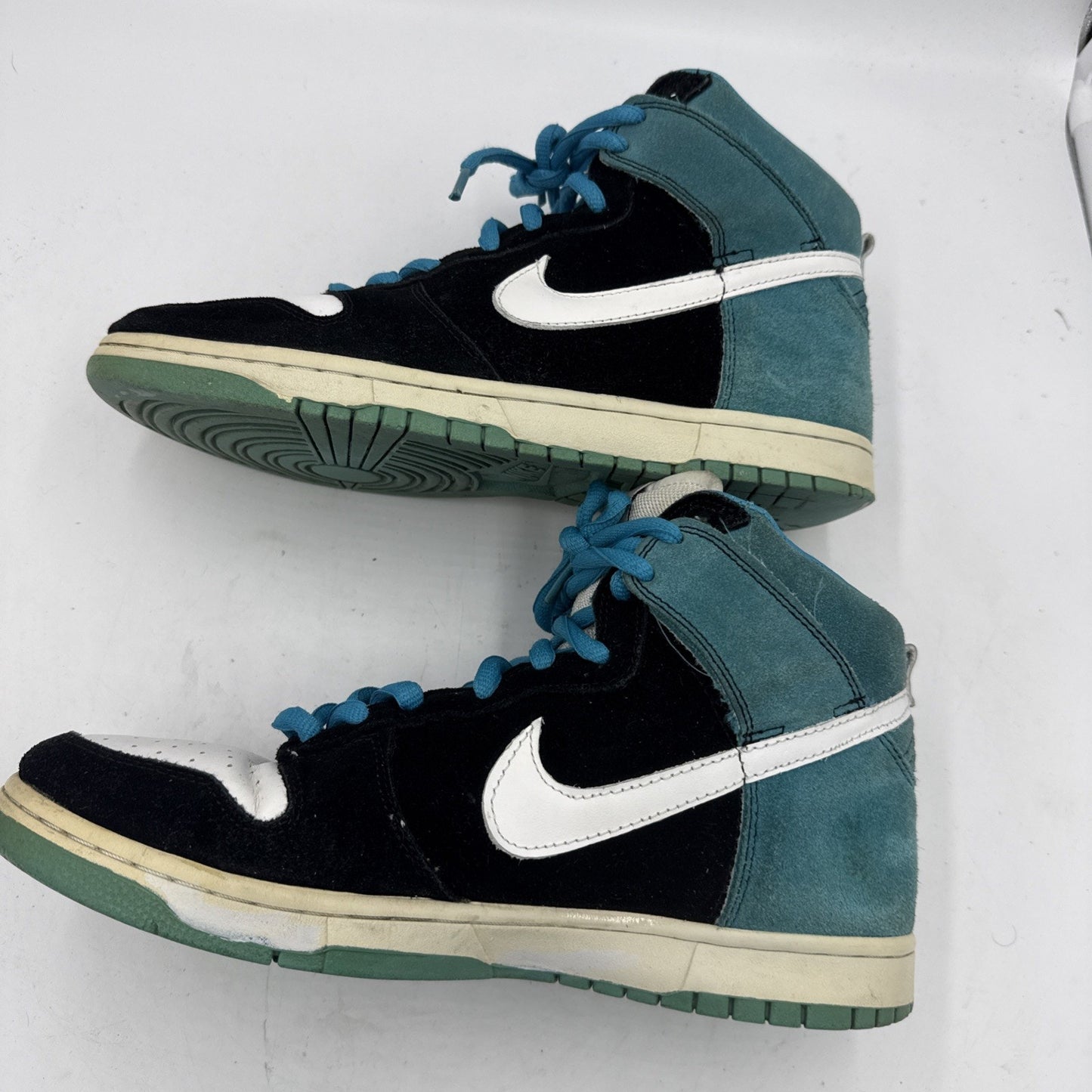 Size 11 - Nike Dunk Pro SB High Send Help