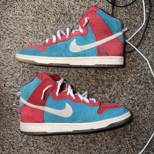 Size 12.5 - Nike Dunk Premium SB High Bloody Gums