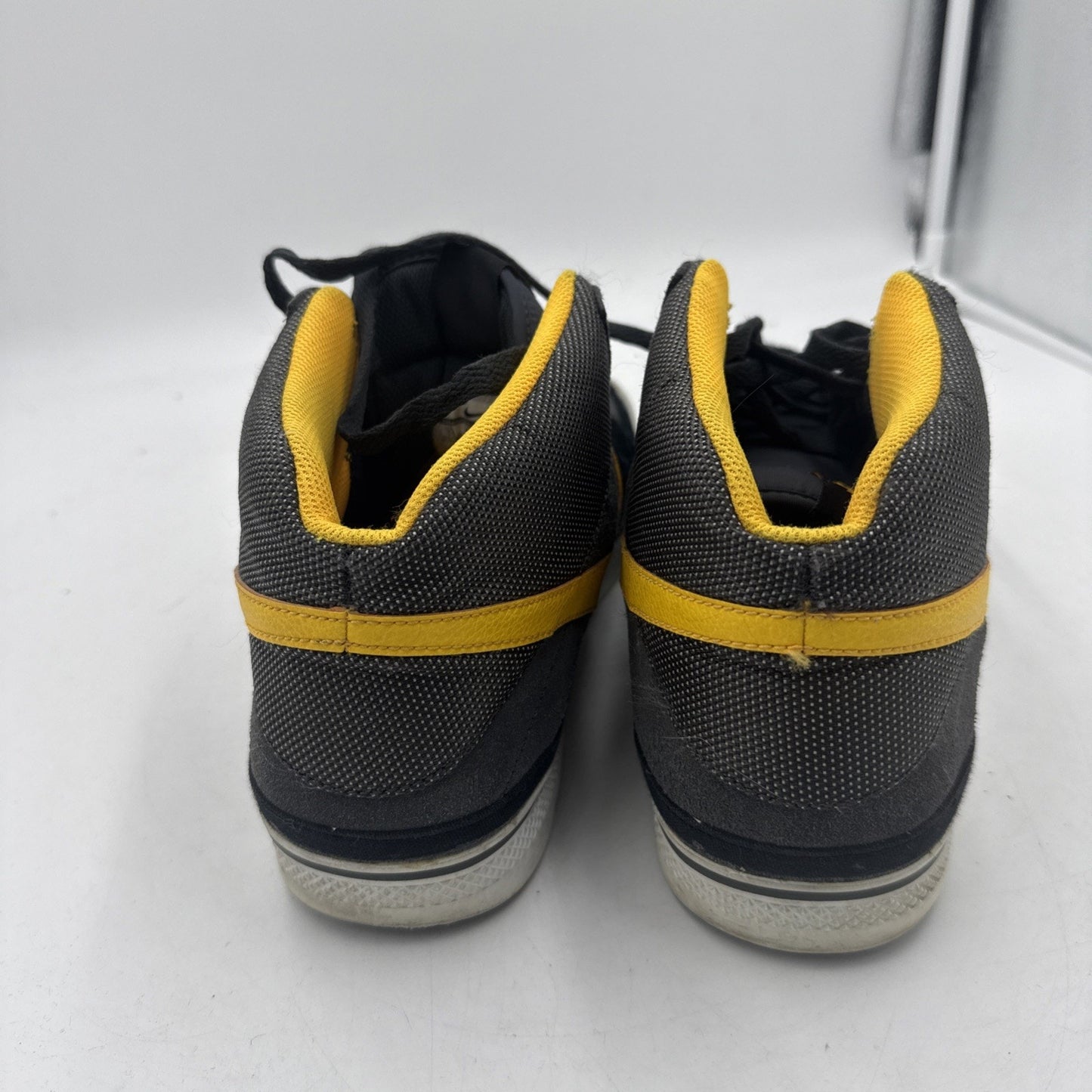 Size 11 - Nike Mavrk 2 Low Black White