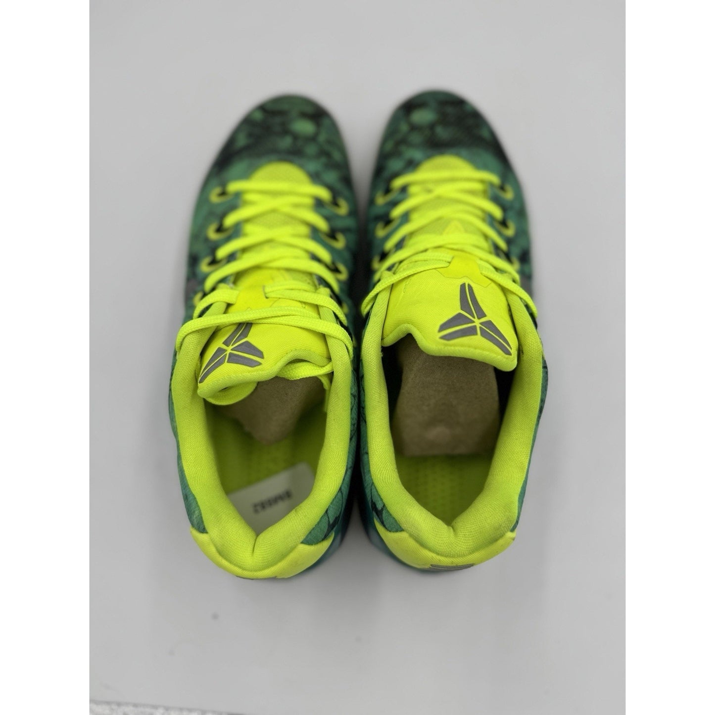 Size 8.5 - Nike Kobe 9 EM Easter