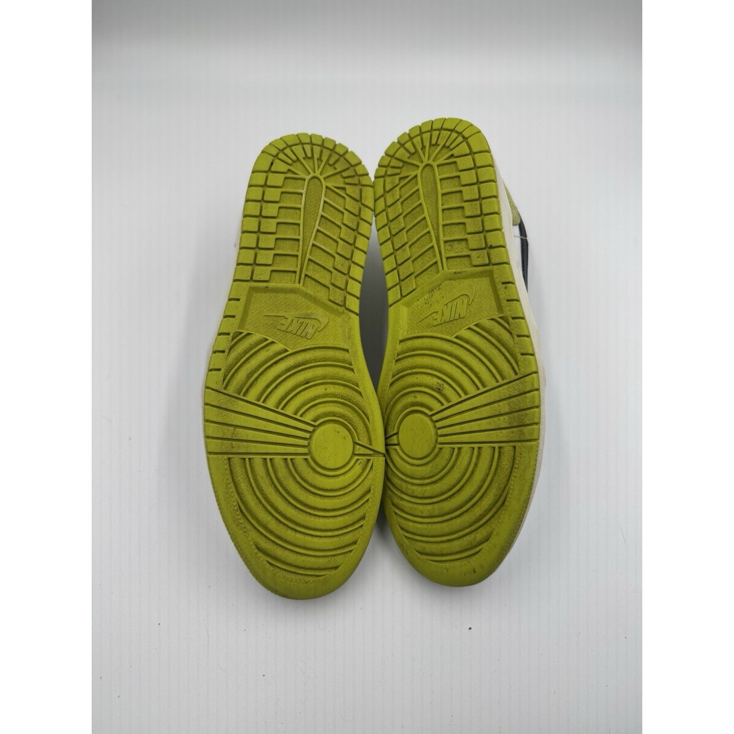 Size 10 - Air Jordan 1 Low Cyber NBS341