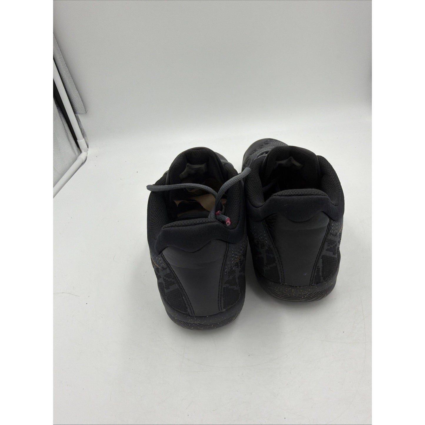 Size 11 - Nike Mamba Rage Gold Stars