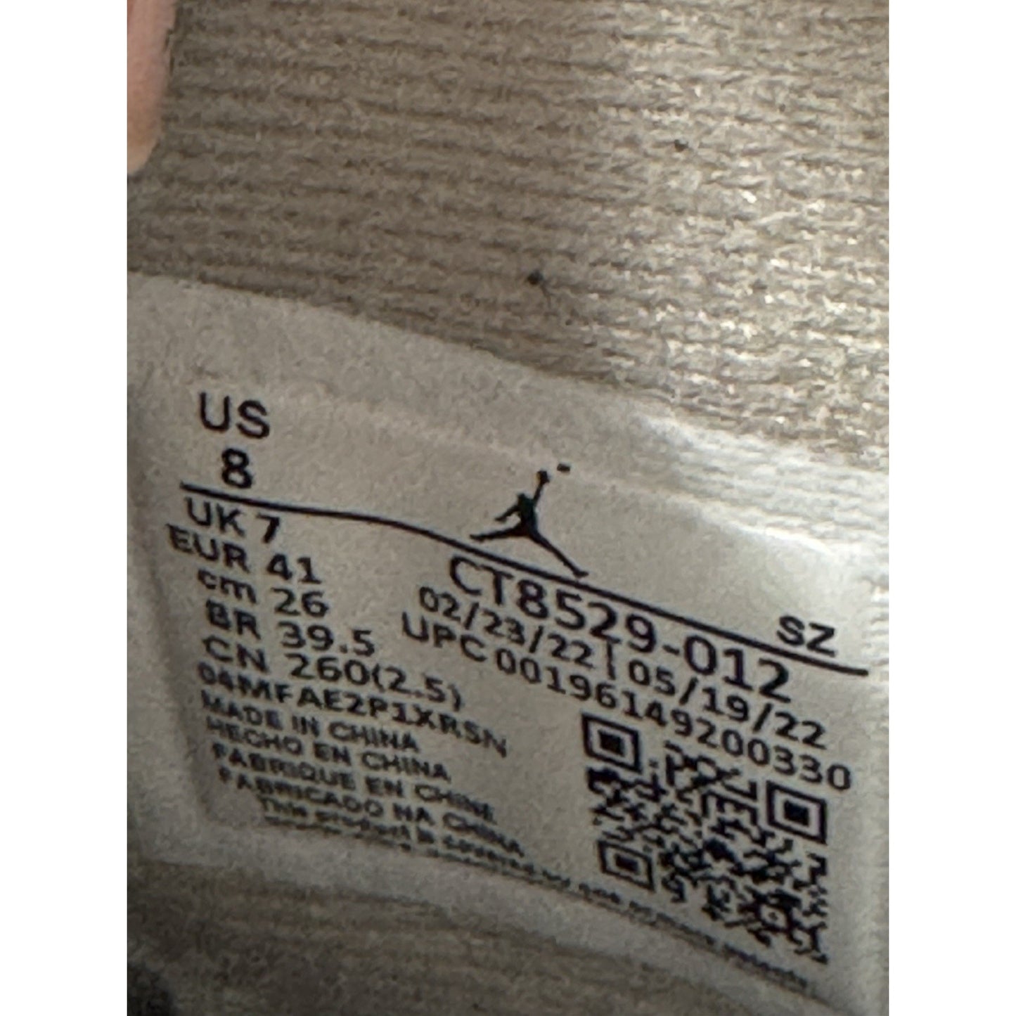 Size 8 - Jordan 6 Retro Mid Georgetown