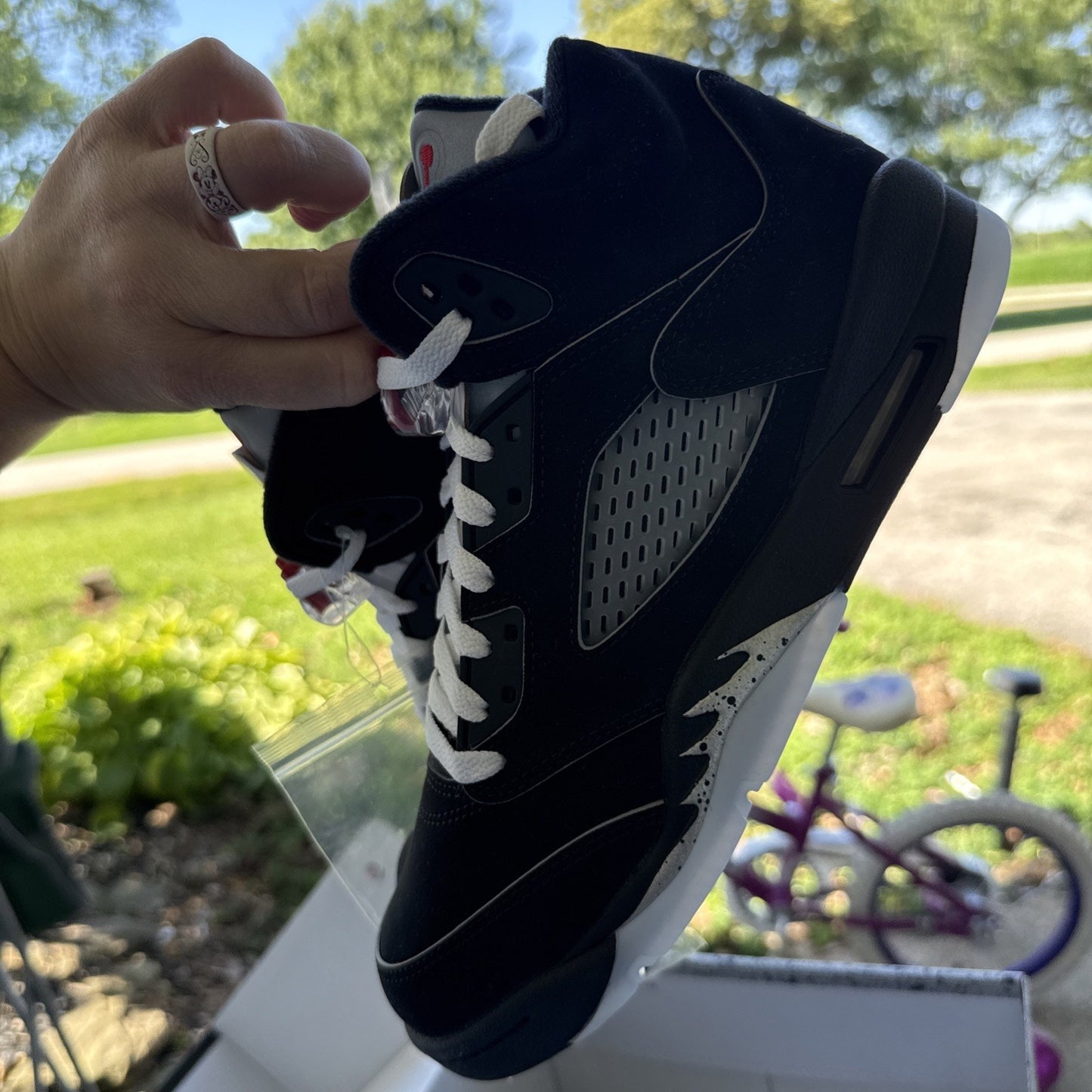 Jordan 5 Black Metallic Reimagined size 6.5Y