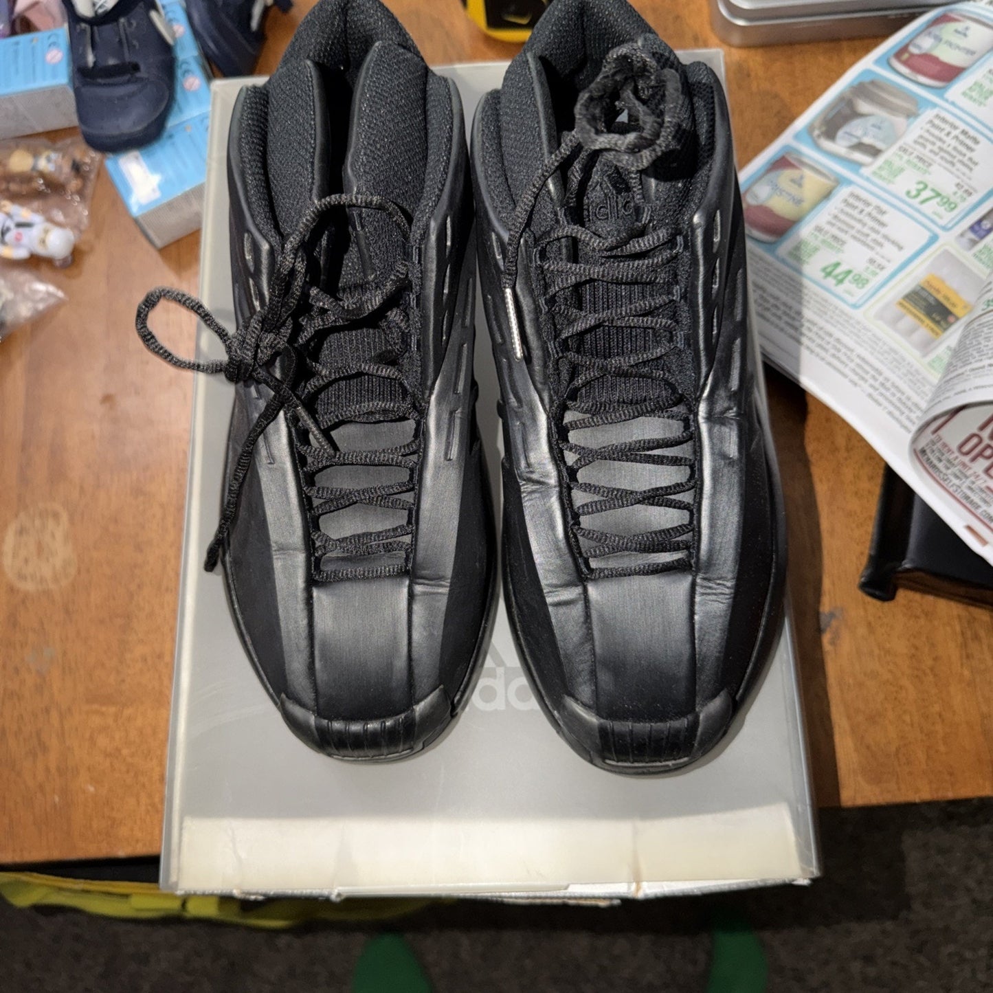 Size 7.5 Adidas The Kobe Rare Kobe 2000