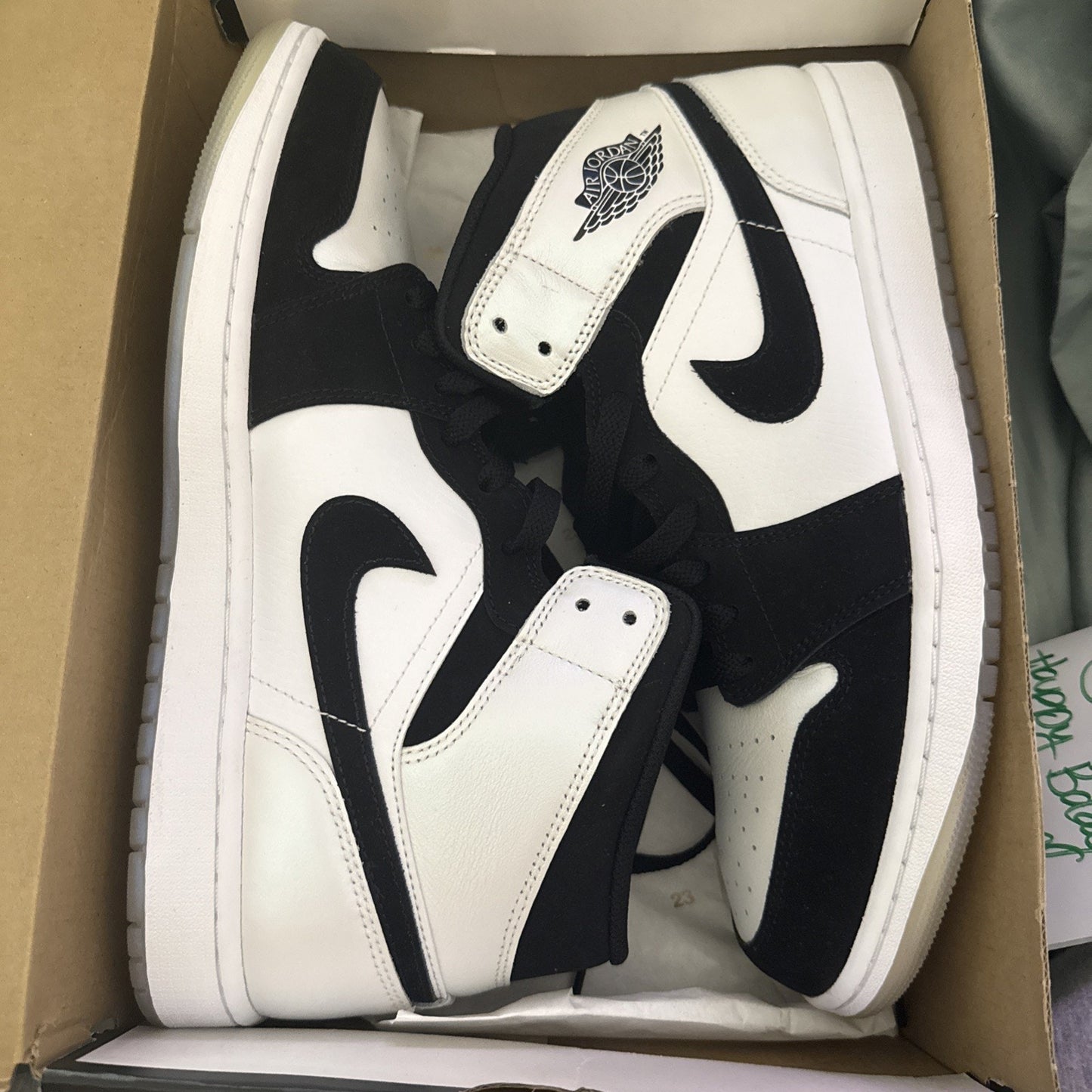 Size 11.5 - Jordan 1 Mid SE Diamond Shorts
