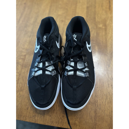Size 9.5 - Nike Kyrie Flytrap 6 Black White NBS199