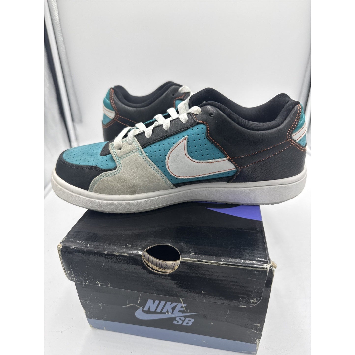 Size 8 - Nike Zoom Team Edition Blue