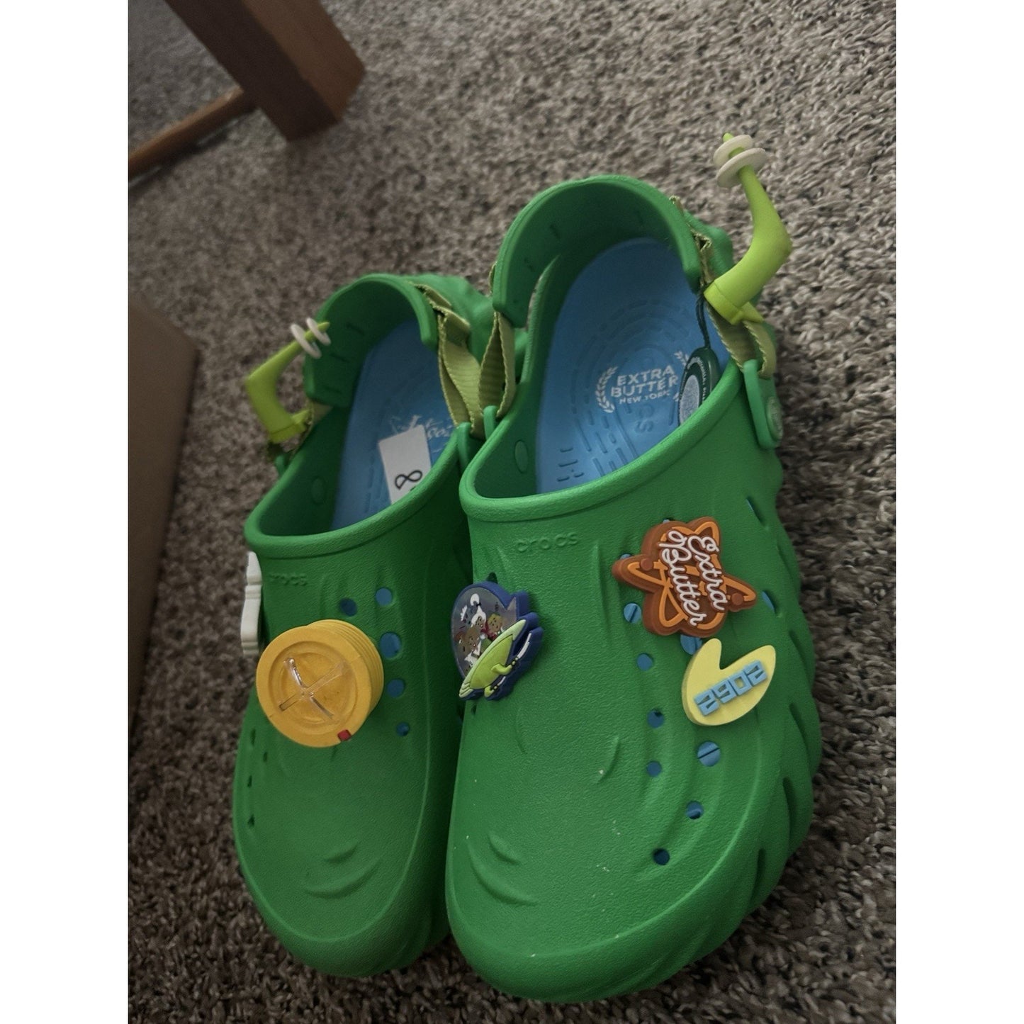 Size 9 Men’s Echo Clog Crocs Extra Butter The Jetsons 209307-3E8 BS317