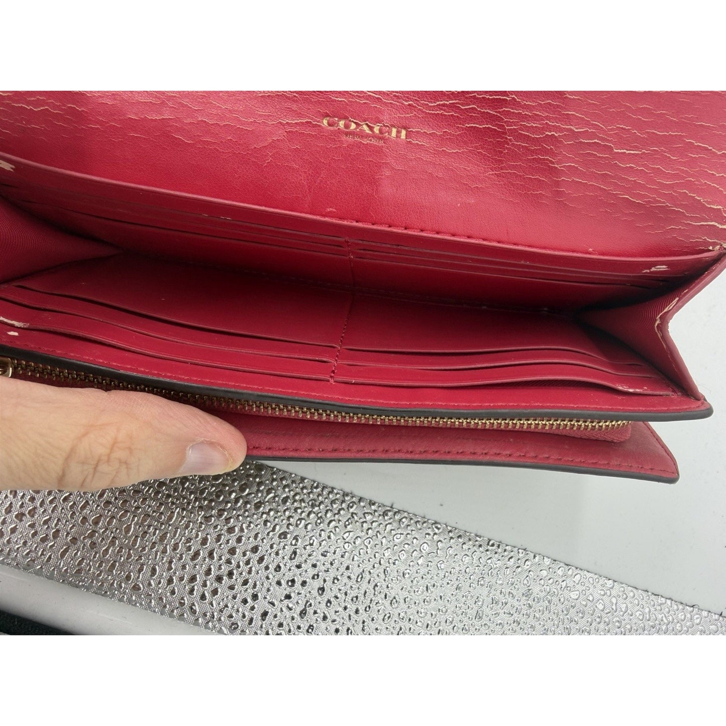 Coach Beige Red Leather Signature Tri-Fold Check-Book Buckle Wallet Used Once