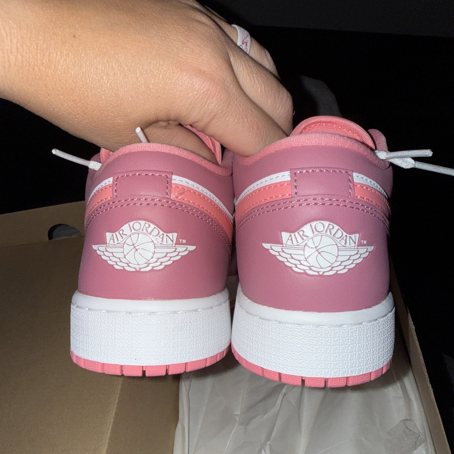 Nike Air Jordan 1 Low Desert Berry Size 6.5Y