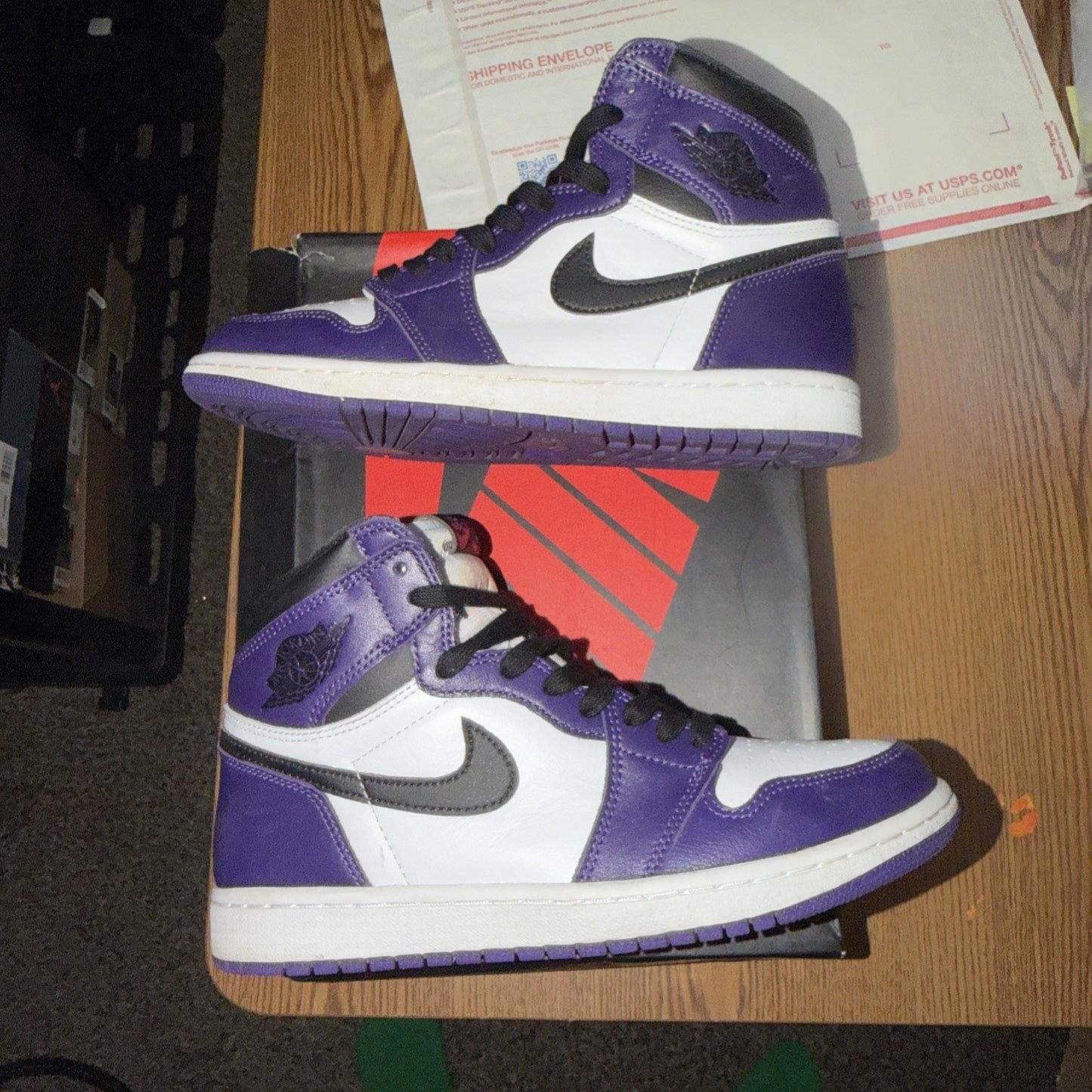 Size 7.5 - Jordan 1 Retro OG High Court Purple 2.0