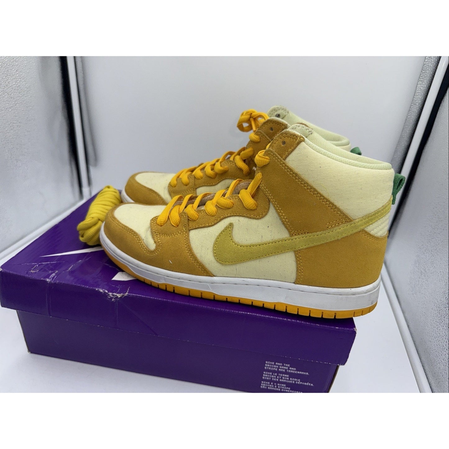 Size 9.5 - Nike Dunk SB High Fruity Pack - Pineapple