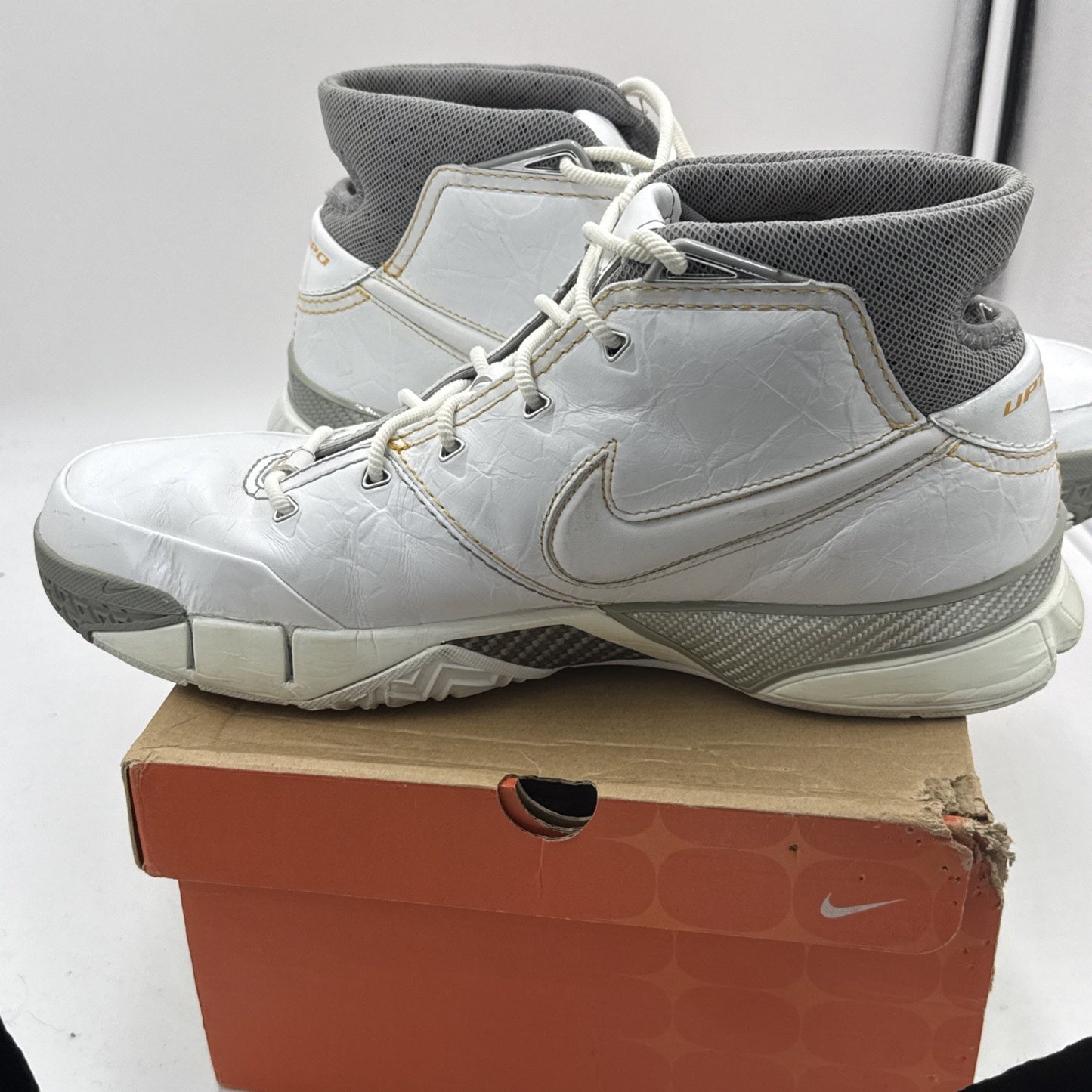 Size 12 - Nike Zoom Kobe 1 White Shark