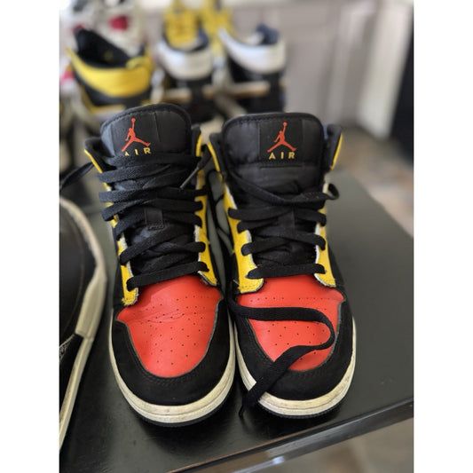 Size 6 (GS) - Jordan 1 SE Mid Amarillo Team Orange NBS163
