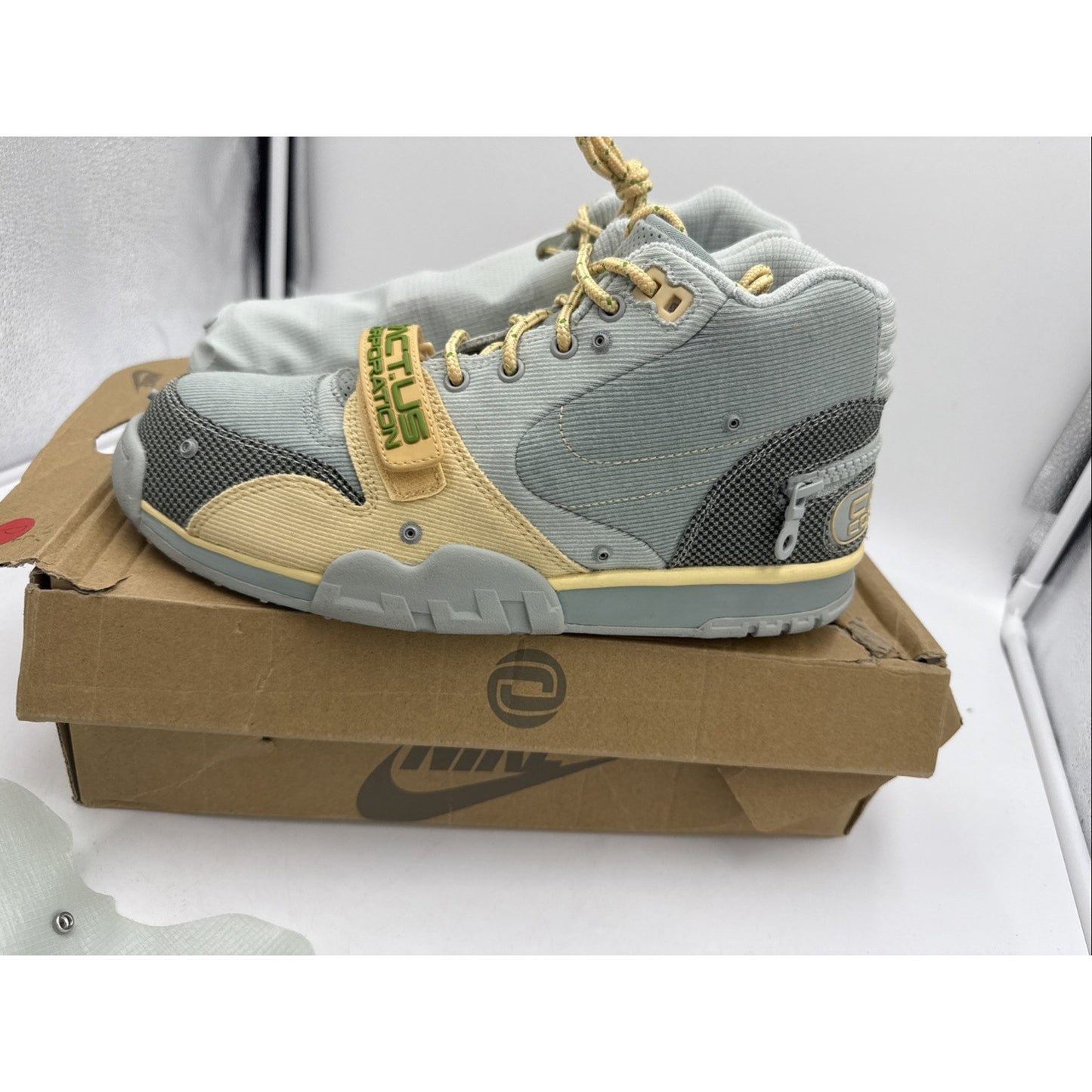 Size 9 - Nike Travis Scott x Air Trainer 1 SP Gray