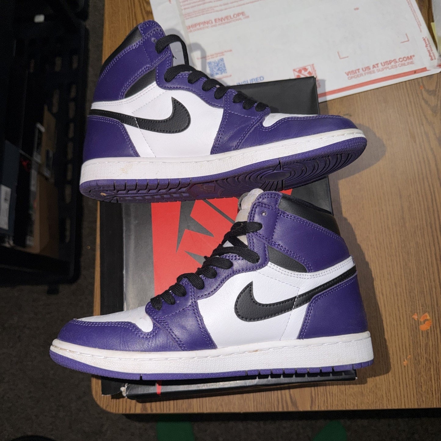 Size 7.5 - Jordan 1 Retro OG High Court Purple 2.0