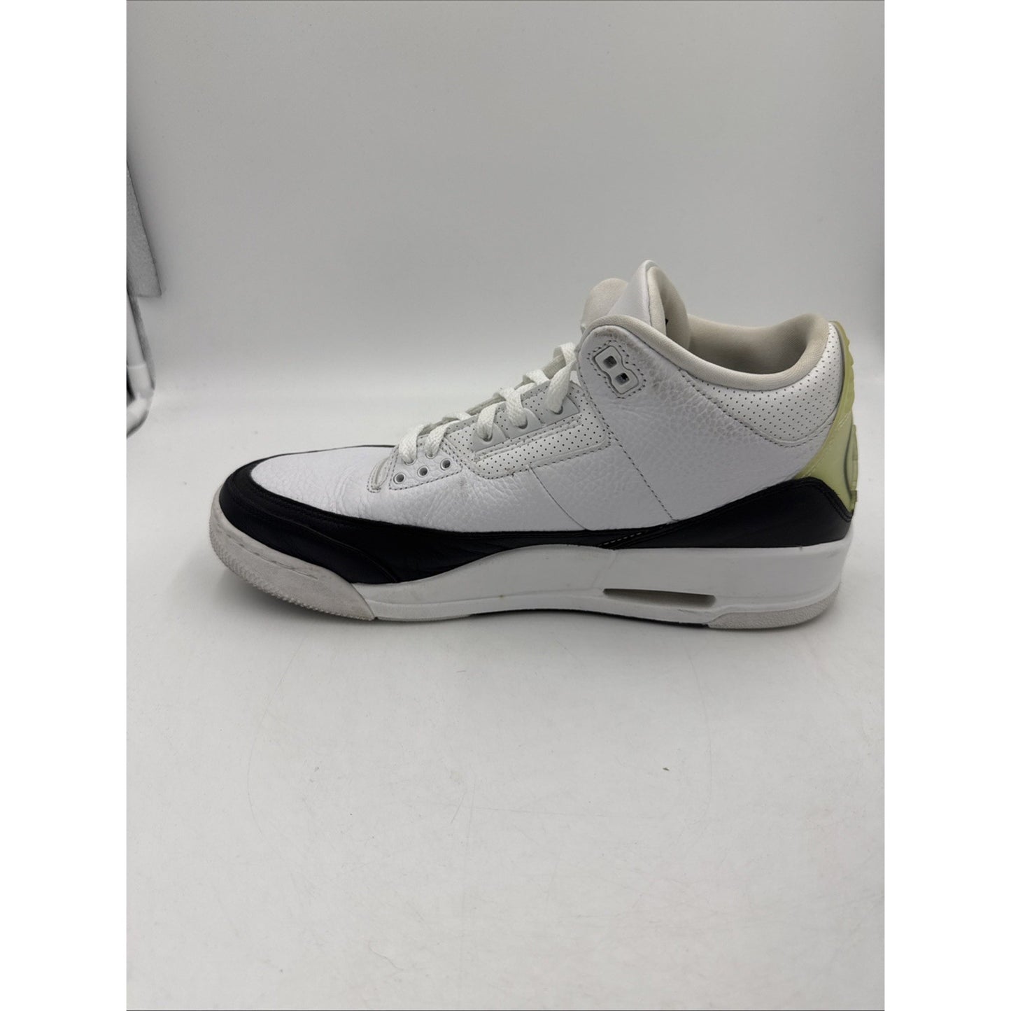 Size 12 - Jordan 3 Retro SP x Fragment Design Mid White