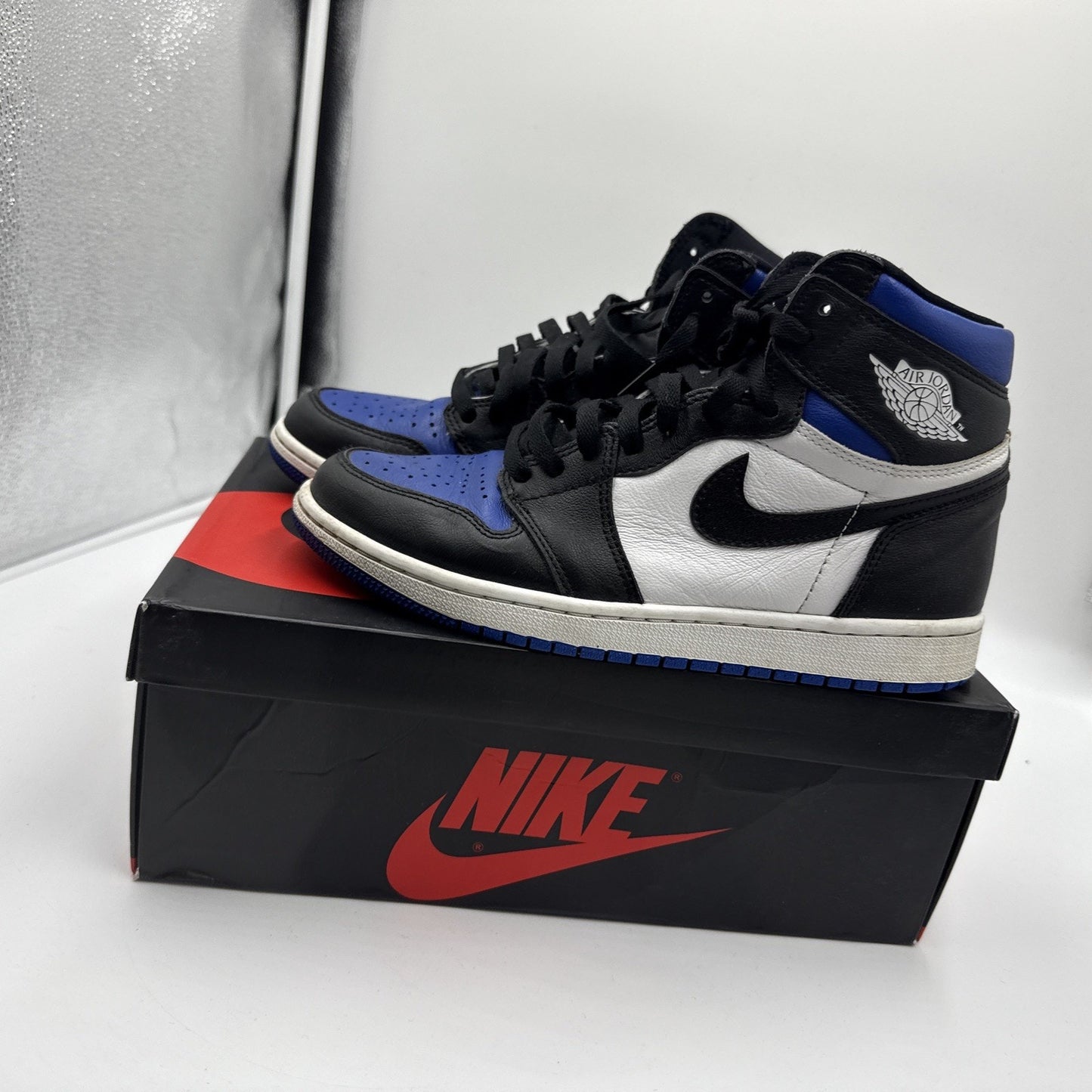 Size 8 - Jordan 1 Retro OG High Royal Toe