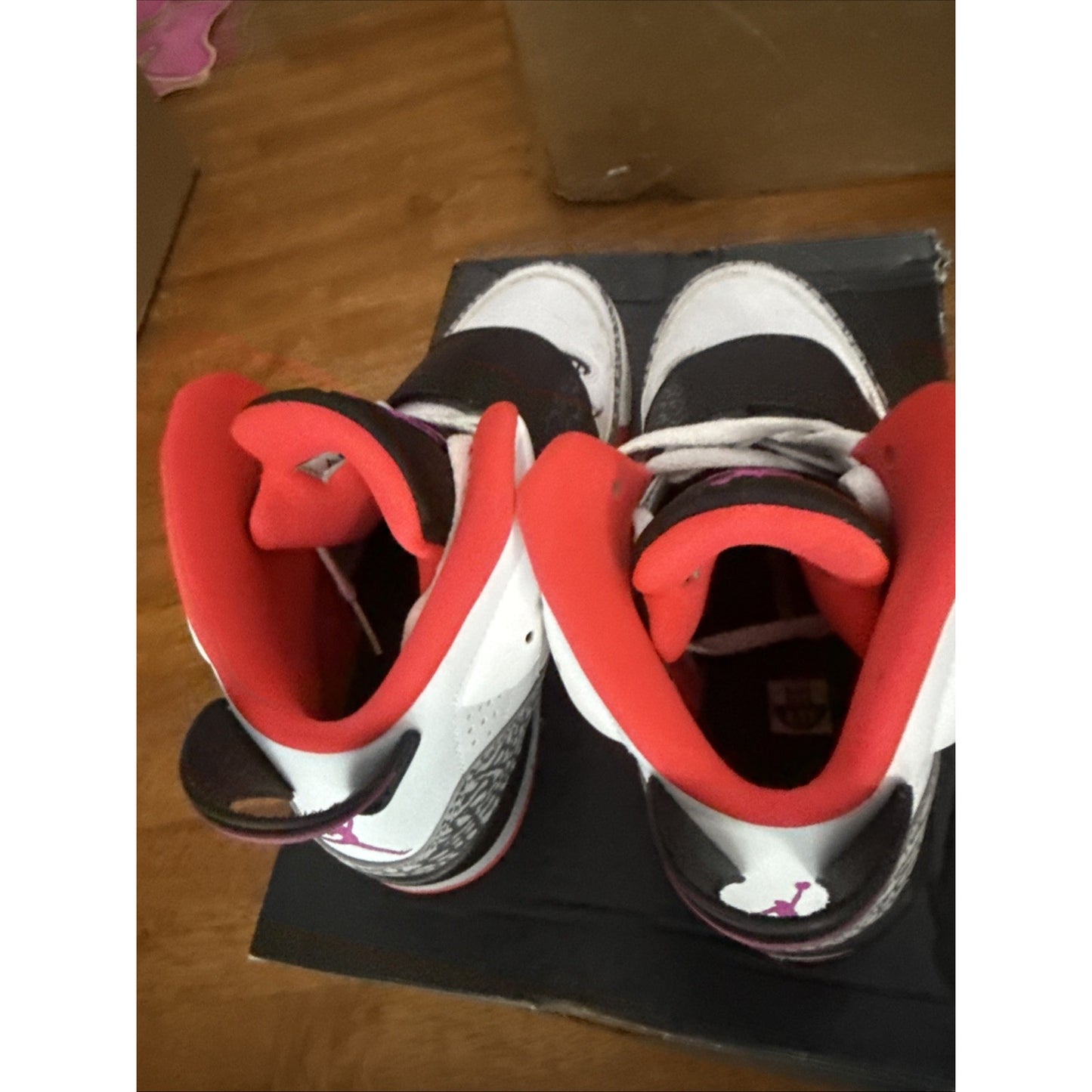 Size 6.5 Y - Jordan Son of Mars Hot Lava BS375