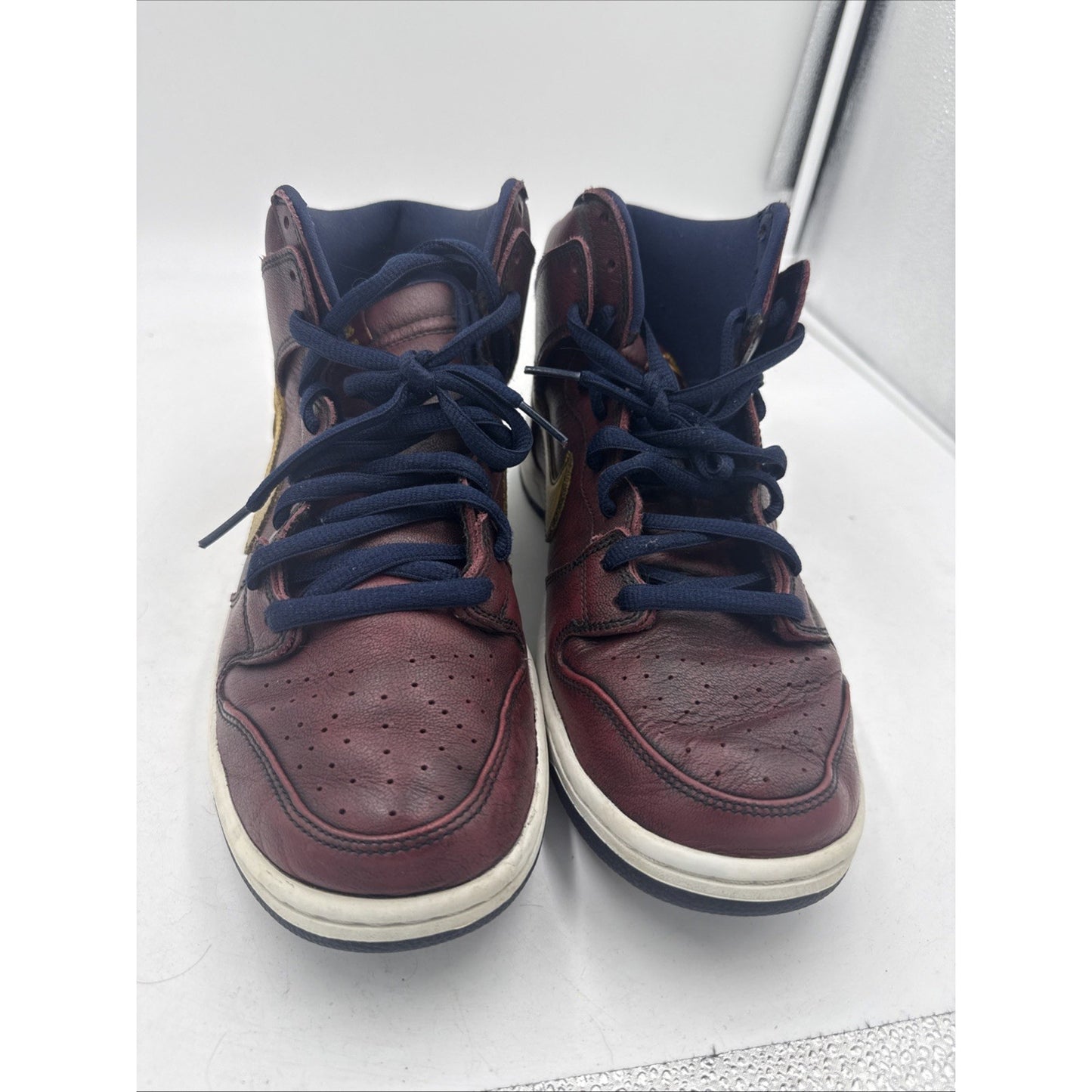 Size 11 - NBA x Nike Dunk SB High Cleveland Cavaliers