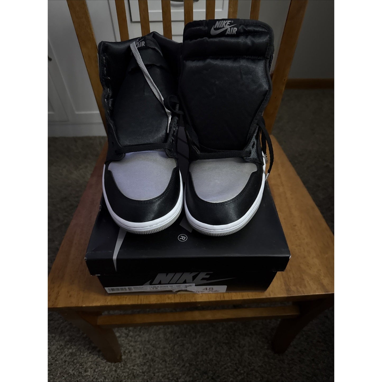 Nike Jordan 1 High Satin Shadow Womens Size 12 Black Medium Grey BS121