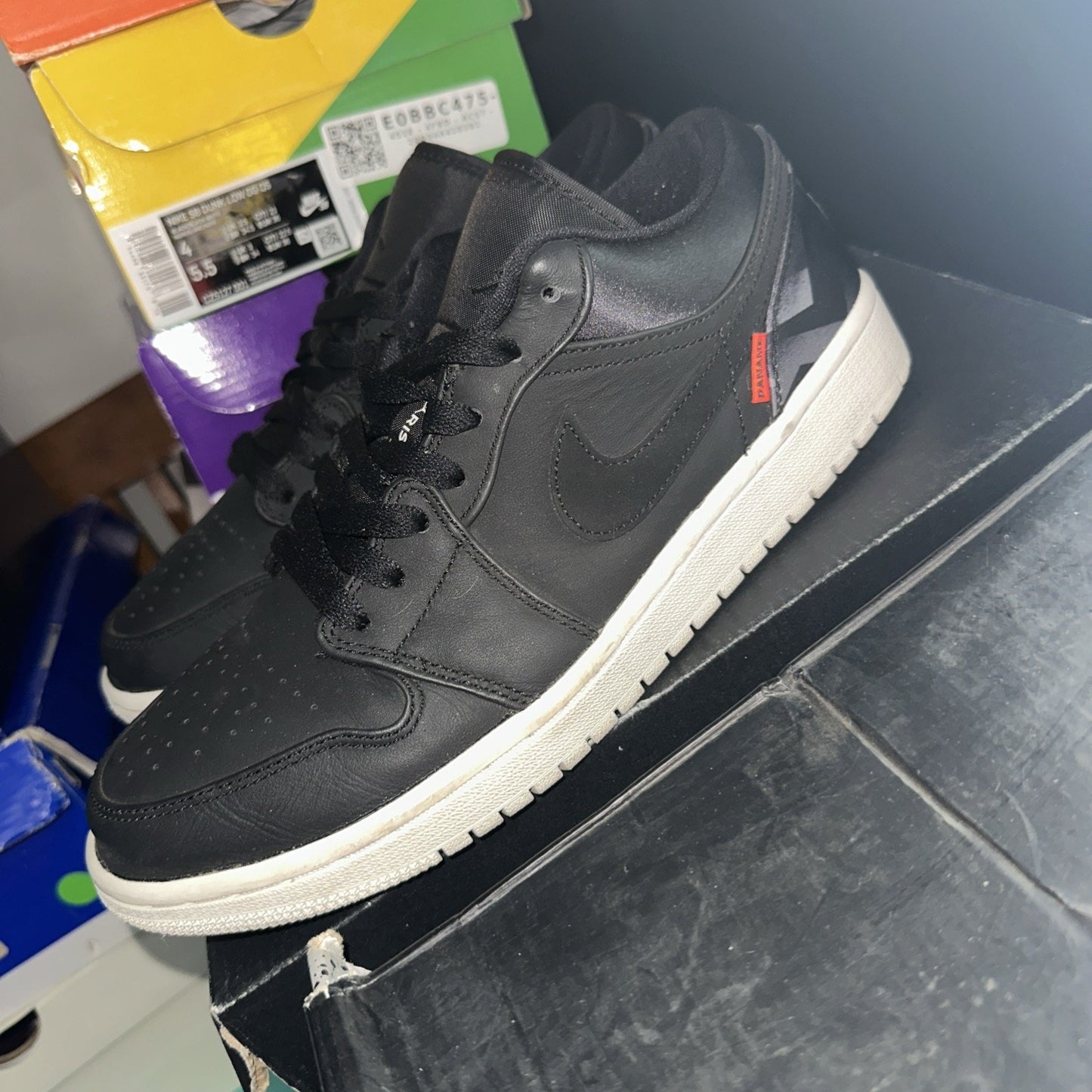 Size 8.5 - Paris Saint-Germain x Air Jordan 1 Low Black
