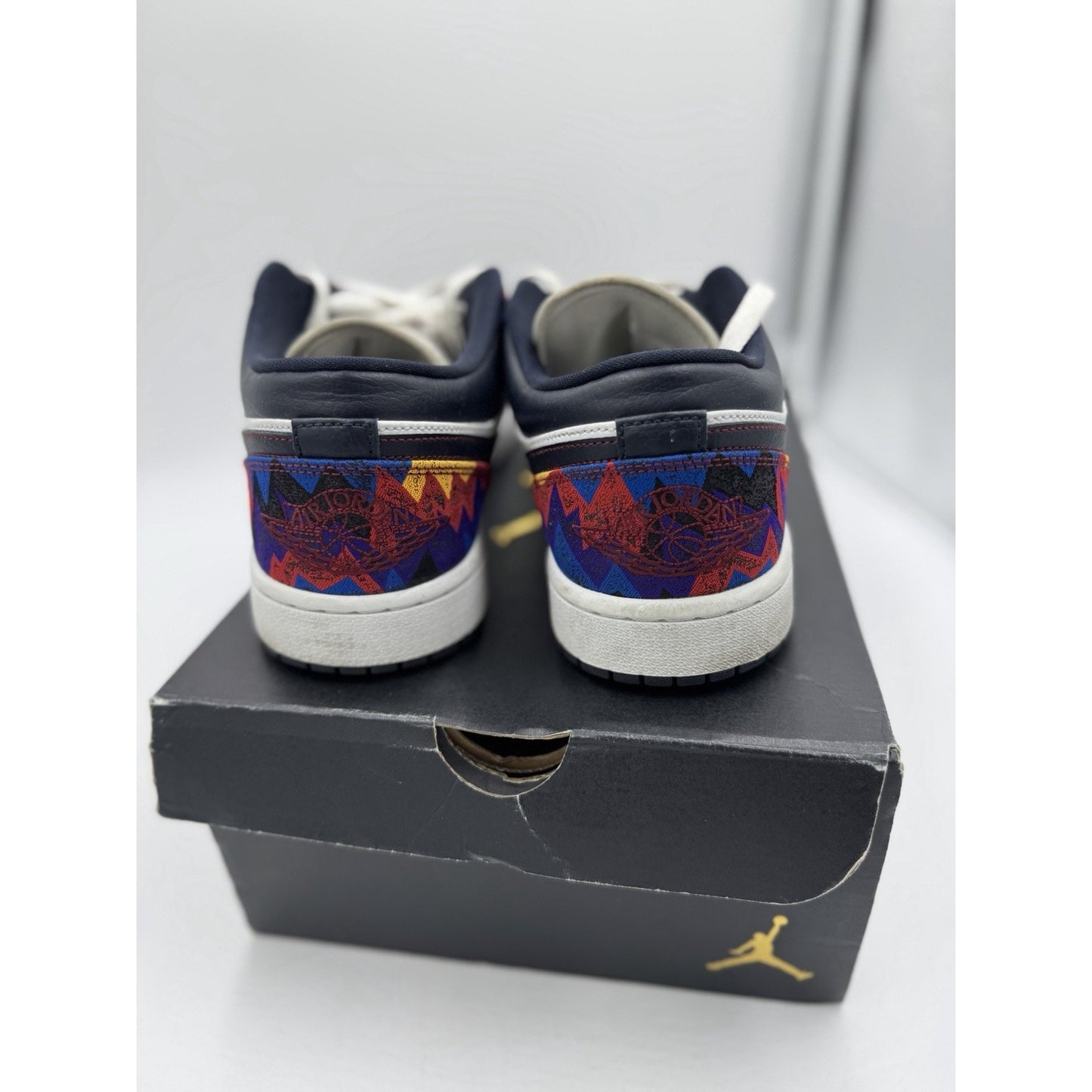 Size 10.5 - Air Jordan 1 SE Low Nothing But Net