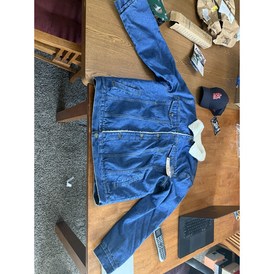 Large Victory Outfitters Men's Sherpa Lined Washed Denim Jacket