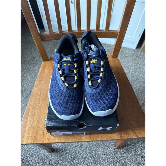 Under Armour Notre Dame TriBase Reign 5 Men’s Size 8 New BS013