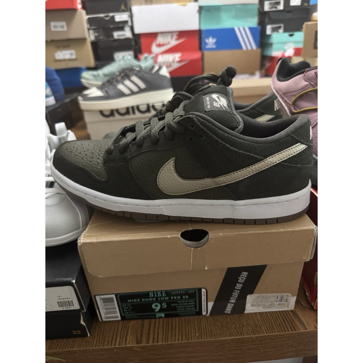 Size 9.5 - Nike Dunk Pro SB Low Green BS283