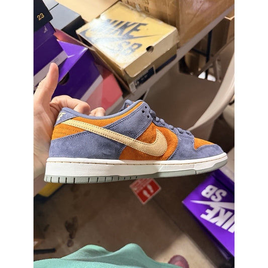 Size 9.5 - Nike Dunk SB Low Light Carbon Monarch