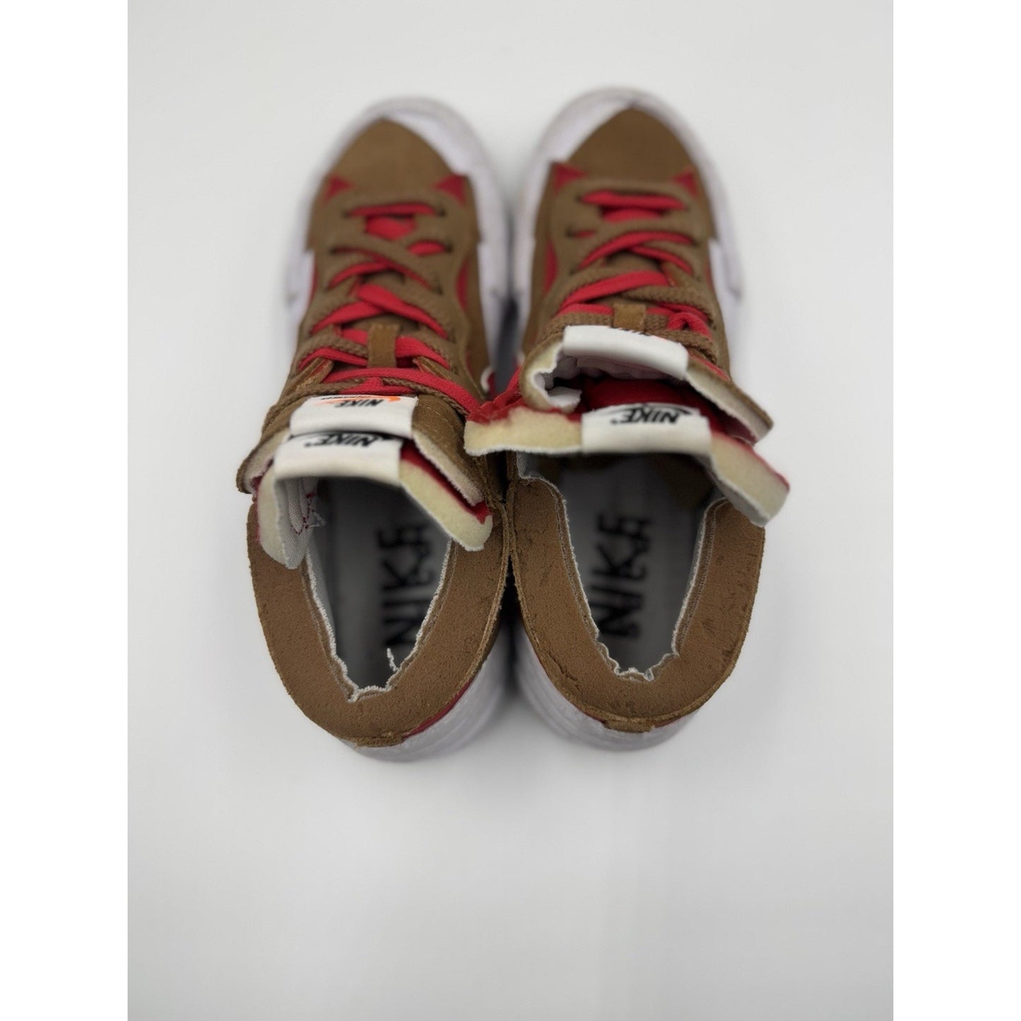 Size 7.5 - Nike sacai x Blazer Low British Tan NBS297
