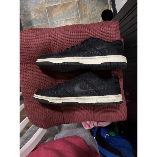 Size 10.5 - Nike Dunk Low Black Canvas - Pre-Owned