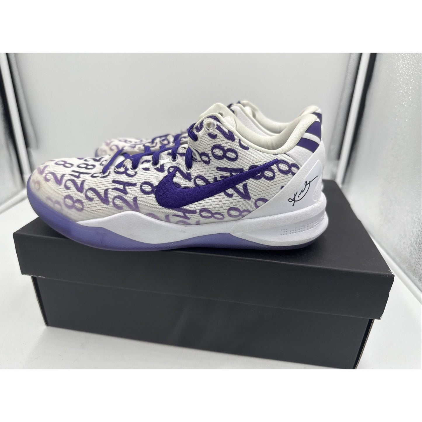 Size 5.5 (GS) - Nike Kobe 8 Protro Low White Metallic Gold
