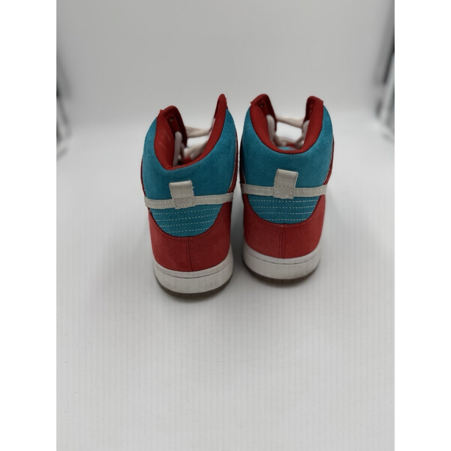 Size 9.5 - Nike Dunk Premium SB High Bloody Gums