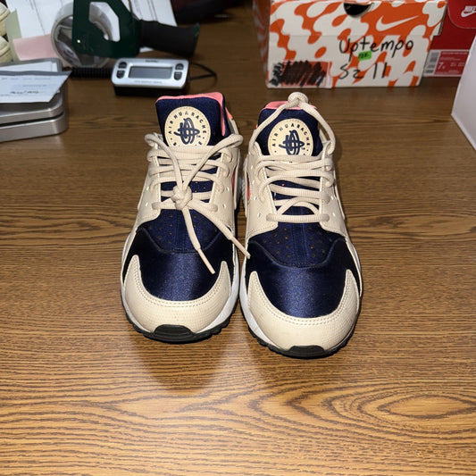 Size 8.5 - Nike Air Huarache Run Oatmeal W