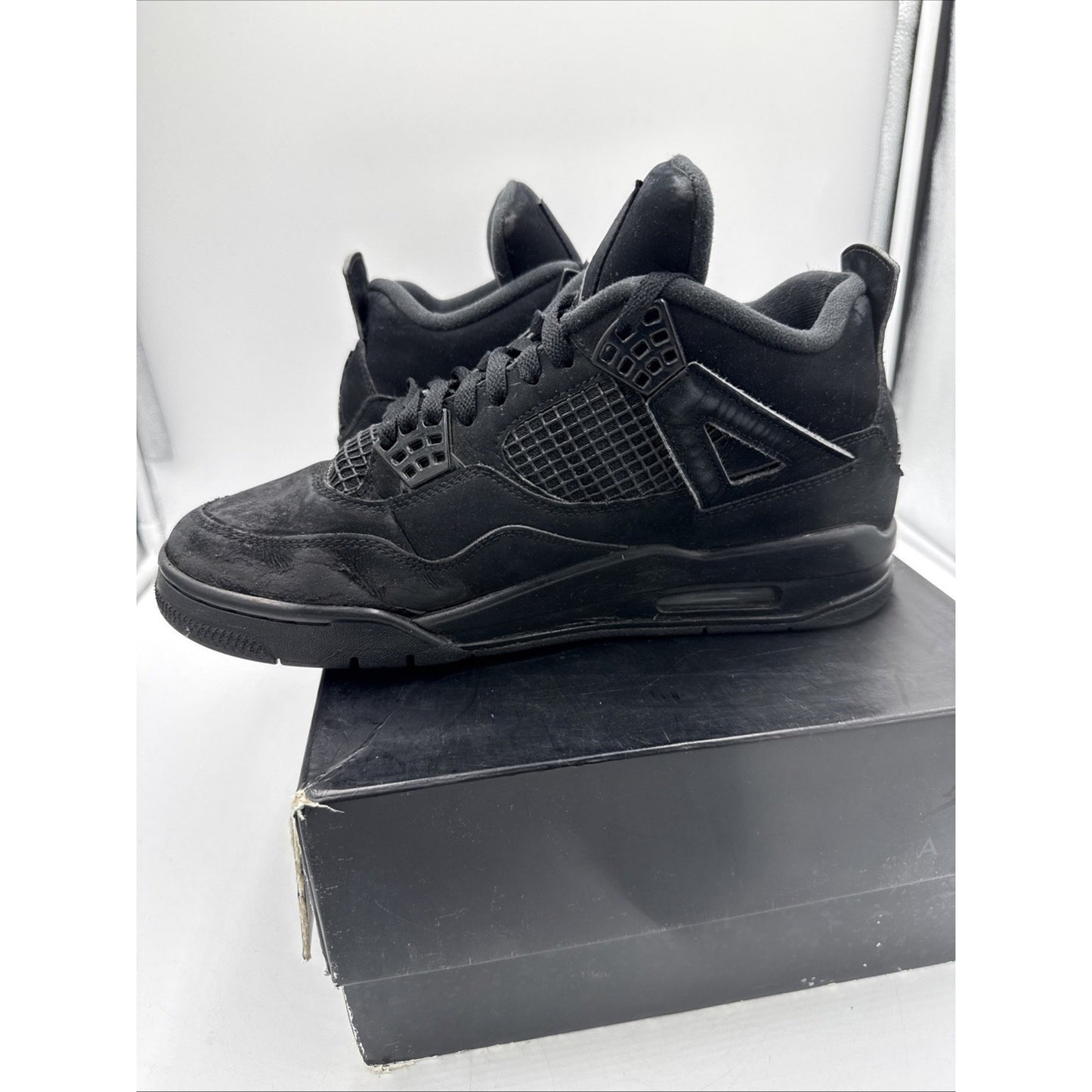 Size 8.5 - Jordan 4 Retro Mid Black Cat