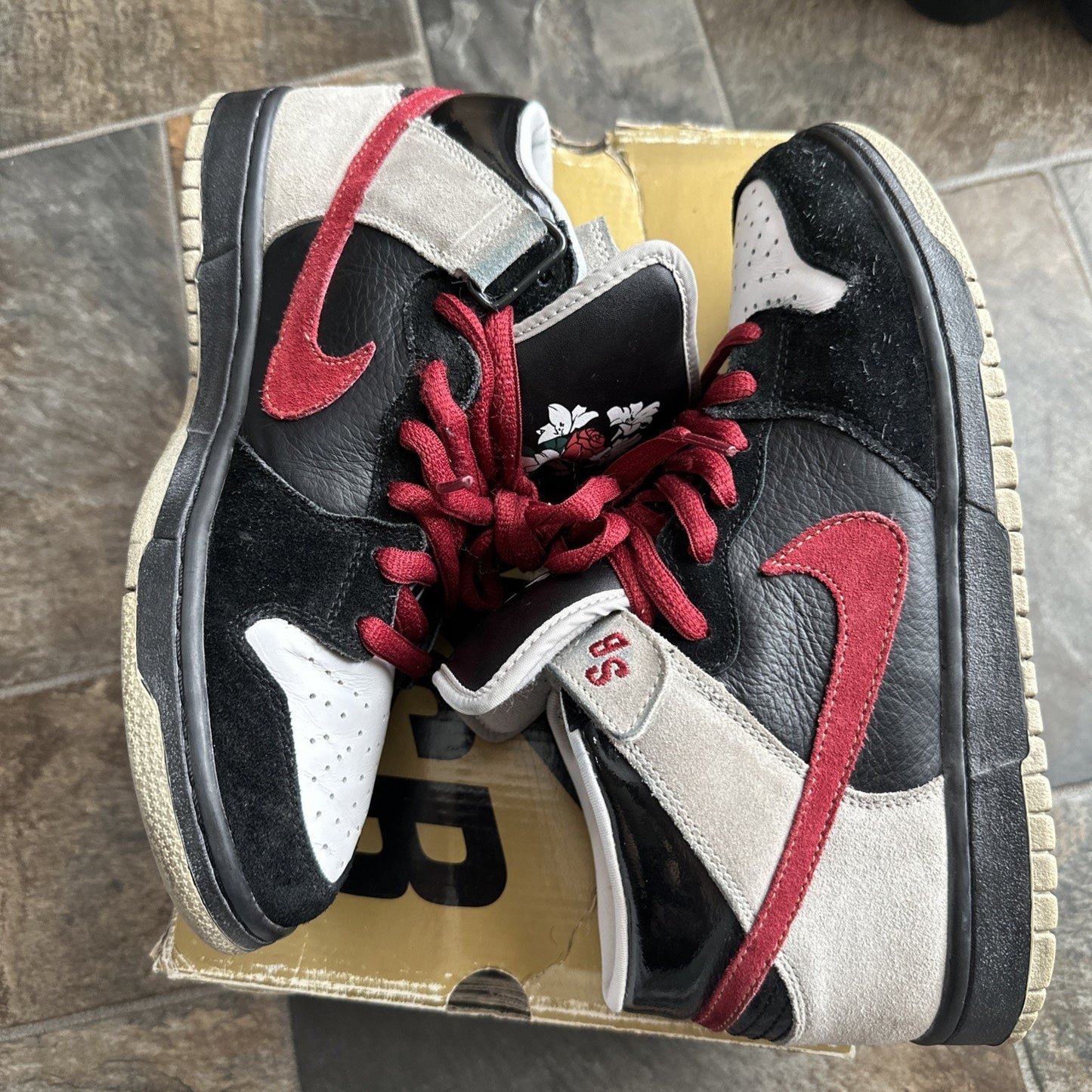 Size 9 - Nike Dunk Premium Mid November Rain