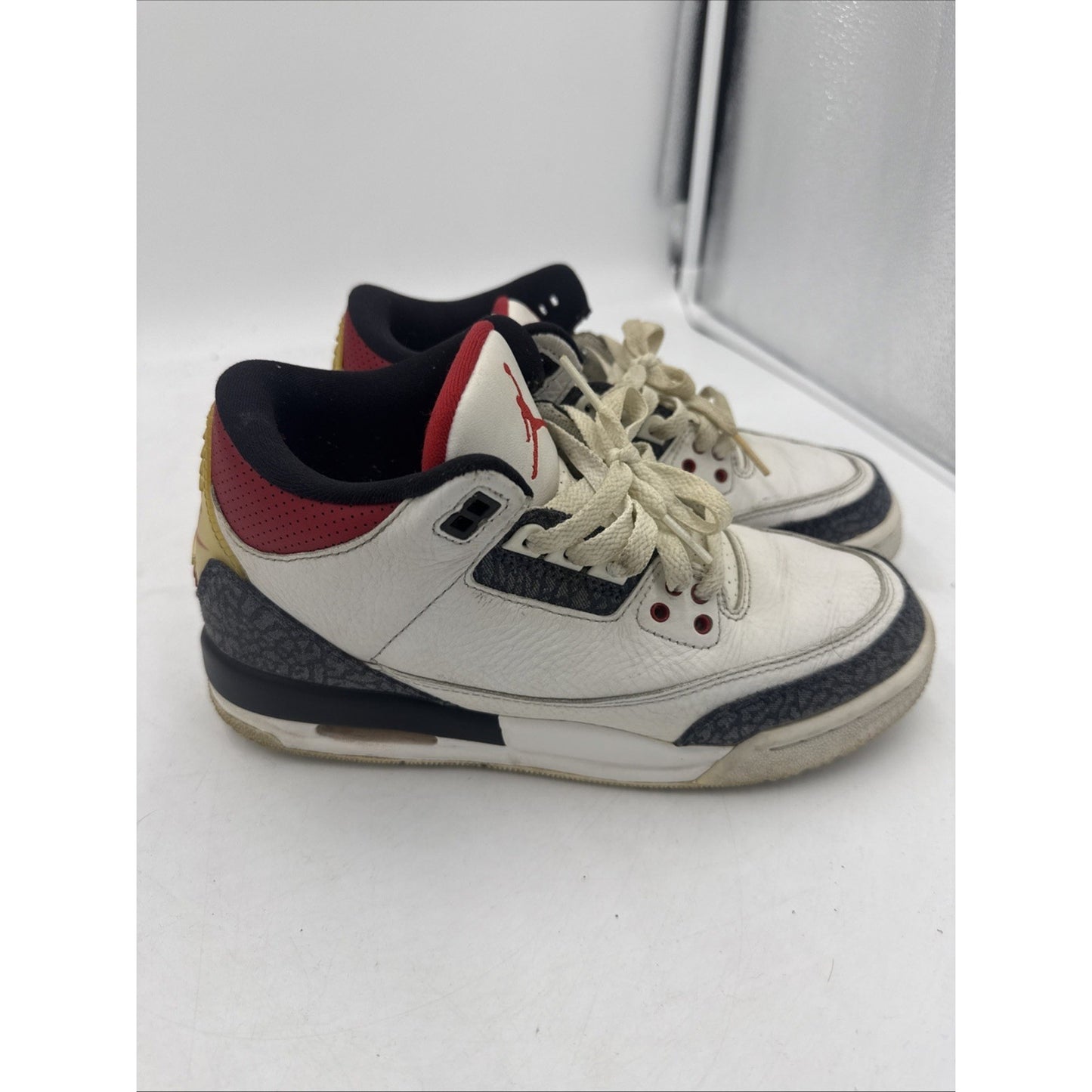 Size 5.5 - Jordan 3 Retro Denim SE Fire Red 2020