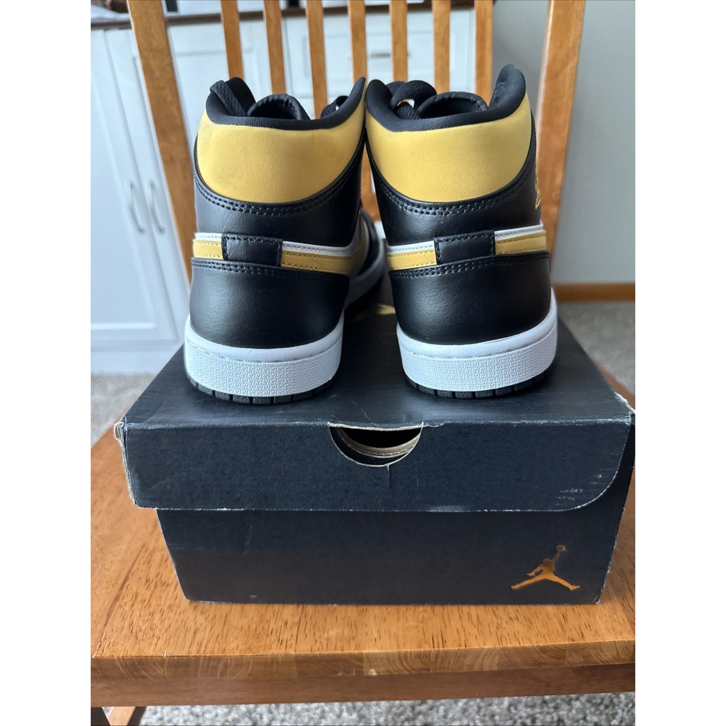 Size 8.5 - Air Jordan 1 Mid Black University Gold BS074